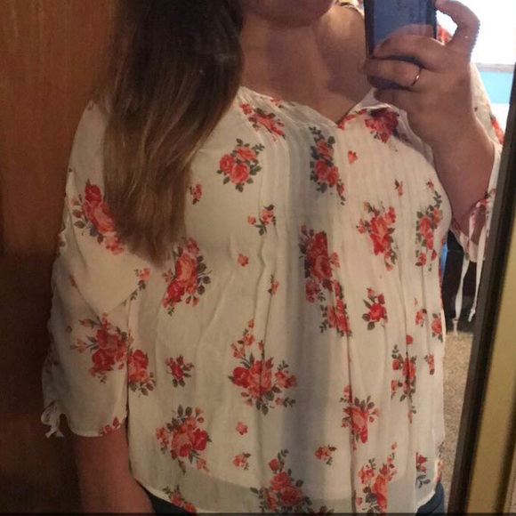 TORRID Size 1 floral top - Picture 3 of 7